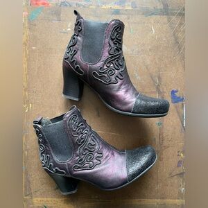 Mamzelle Purple Ankle Boots